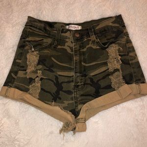 Camo daisy duke shorts
